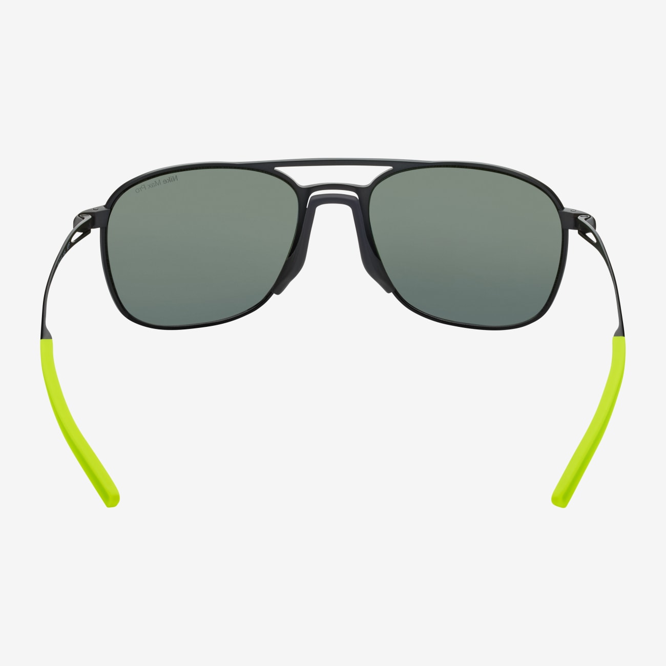 Nike Ace Driver Polarized Lifestyle Image